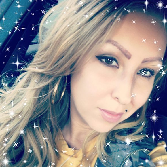 Meet your Posher, Lizzete - Picture 1 of 1